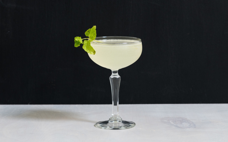 Southside Fizz, Locke Edition: Gin, Champagne, and Mint