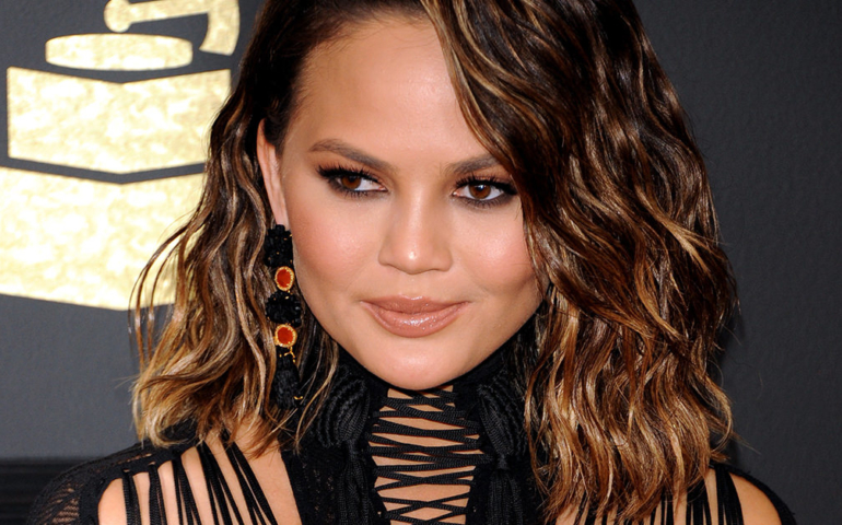 Chrissy Teigen Skipped the Grammys to Drink Wine and Be Hilarious on Instagram