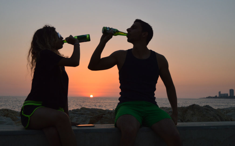 12 of the Best Summer Beers to Throw in Your Beach Bag, Backpack, or Beer Fridge
