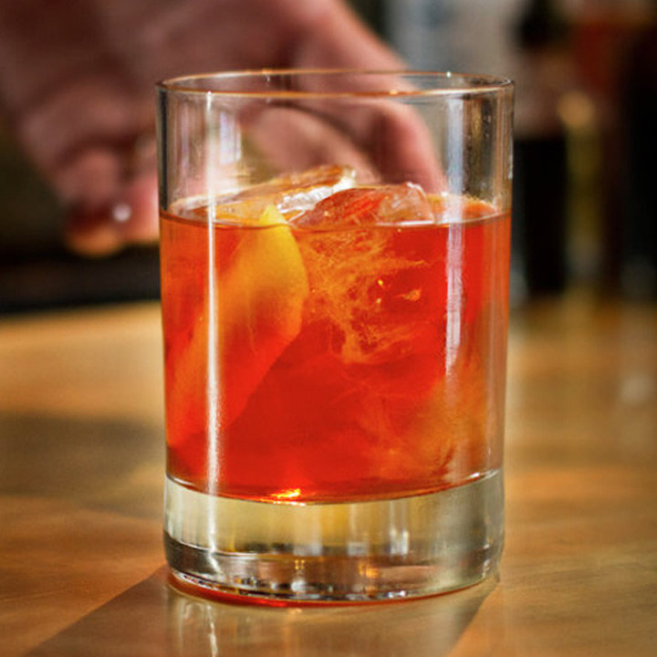 The Dos and Don’ts of Making an Old Fashioned