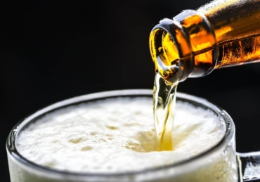 Coronavirus ‘alcohol ban’: Venues can stay open, but can’t sell booze