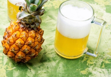 Lockdown: Make your own homemade pineapple beer