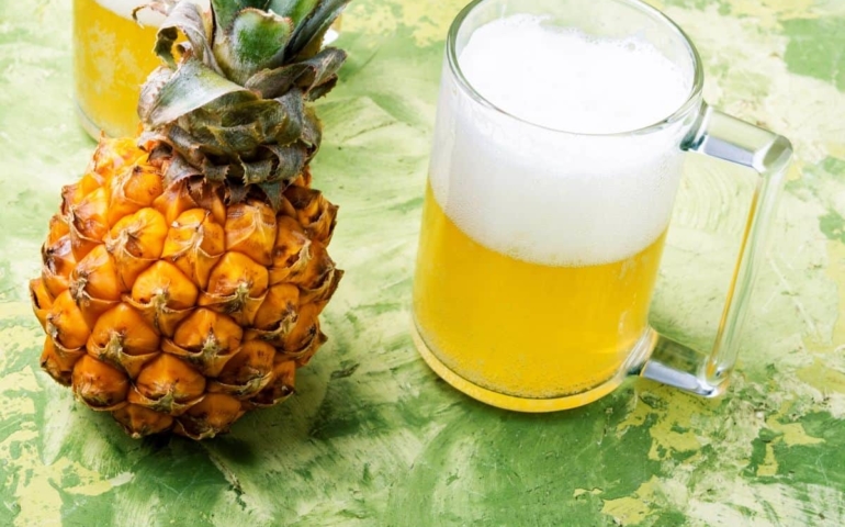 Lockdown: Make your own homemade pineapple beer