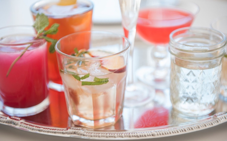 10 Classic Vodka Cocktail Recipes You Can Mix at Home