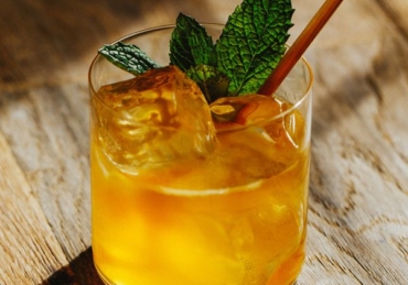 8 Essential Cocktails You Have Tired In April