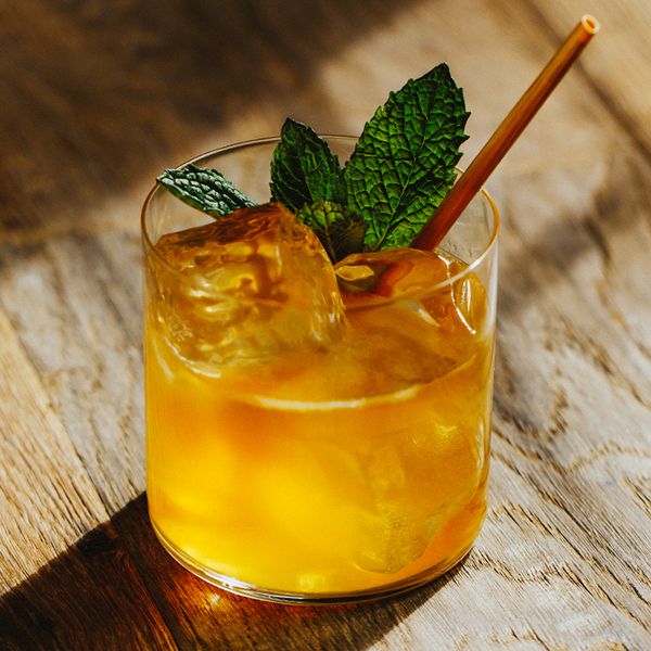 8 Essential Cocktails You Have Tired In April
