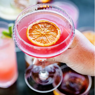 15 Cocktails to Make for Christmas